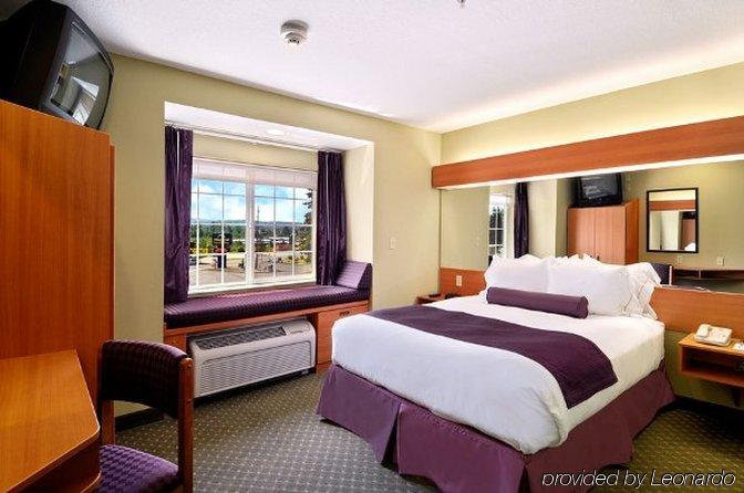 Stay Beyond Inn & Suites Elma Rom bilde